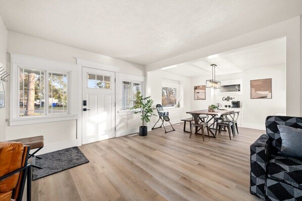 Entry Way & Dining Room