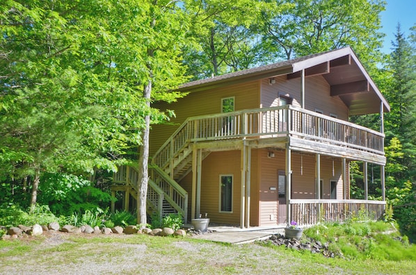 Welcome to Woodland Lodging!