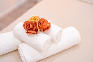 Bathroom amenities
