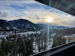 Unobstructed mountain range views! #winter