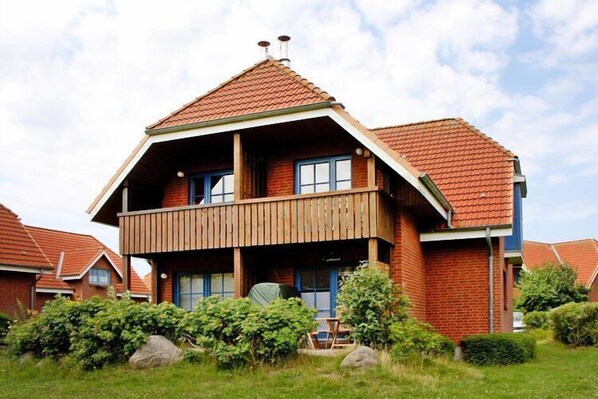Holiday Home Exterior [summer]