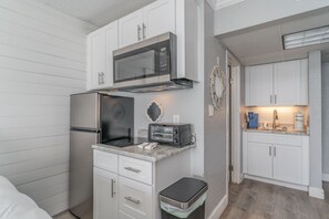 A kitchenette for your memorable stay!