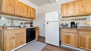 Large Kitchen with 2 Countertops, Dishwasher, and Refrigerator/Freezer