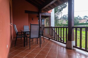 Garden,Balcony/Terrace,Garden view