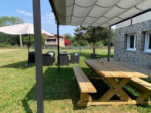 BBQ facilities,Garden,Garden view