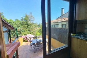 Garden,Balcony/Terrace,Garden view