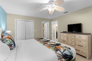 Unit with 1 King bed