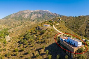 Aerial view showing location of Casa La Vina De La Tireta