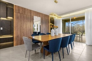 7700 Oakmoss Loop 4.jpg