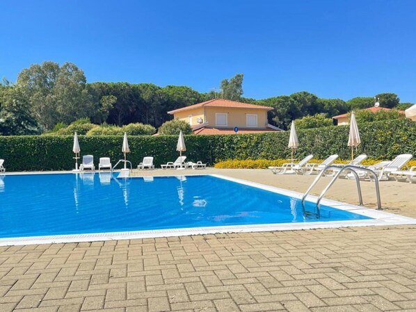 Autumn, Pool, Spring, Summer