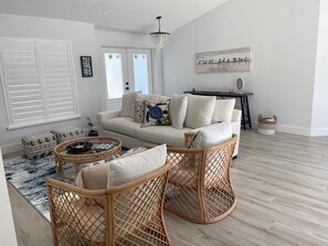 Living room w/ coastal decor