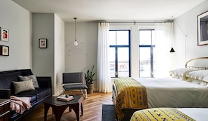 Unit with 2 Queen size beds