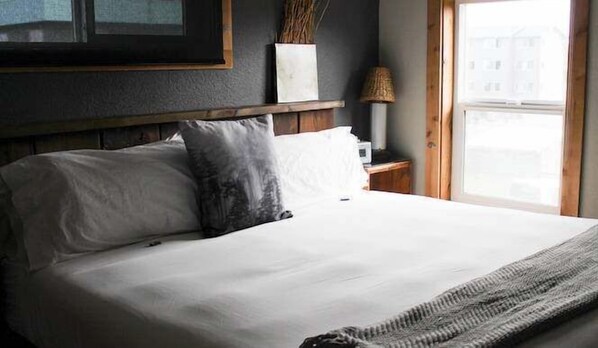 1 King bed
