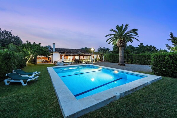 Villa Paparri (1)