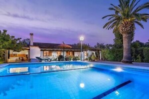 Villa Paparri (2)