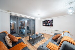 Living Room / Lounge