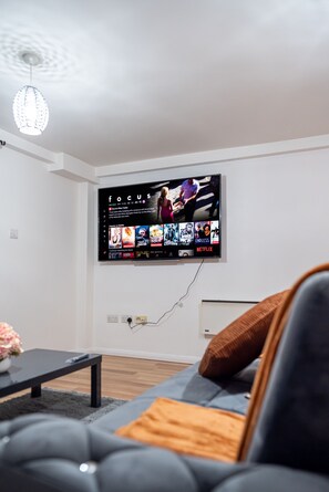 Living Room / Lounge