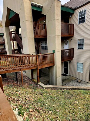 Entrance walkway to the condo