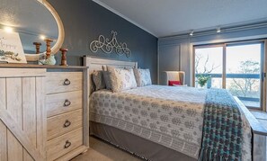 Queen size bed and king size air mattress available in closet