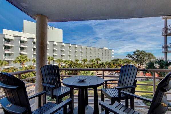 Balcony with oceanviews