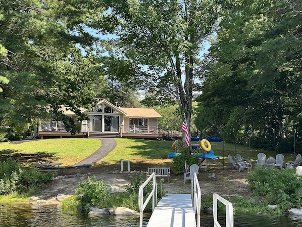 Waterfront house on Turtle Cove