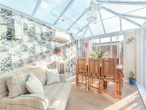 Dining room | Anchor Cottage, Hayling Island