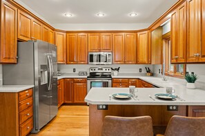 Fully equipped kitchen!