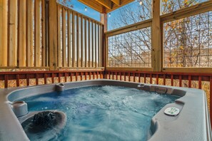 Indoor spa tub