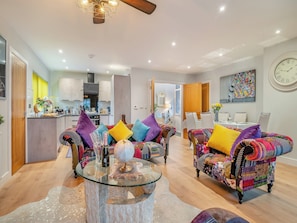 Open plan living space | Merriman Lodge, Glastonbury