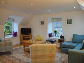 Living area | Cottage No.2 - Dallavon Coach House Cottages, Aberfeldy