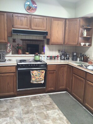 full kitchen