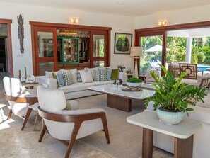 A unique interior design for this beautiful, convivial living room.