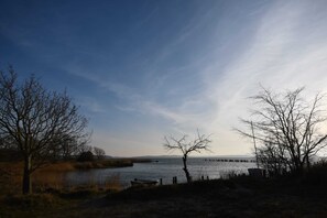 Alter Hafen Polchow mit kleinem Strand