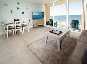 Gaze at this direct gulf view from your 5th floor condo!