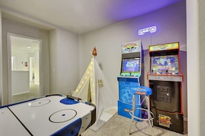 Spielezimmer