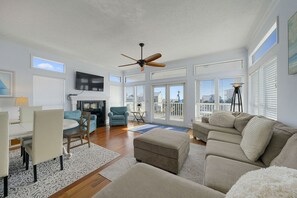 Inlet Getaway - Beautiful Pet-Friendly Vacation Rental House with Private Pool and Gulf Views from the Balcony in Rosemary Beach, Florida - Five Star Properties Destin/30A