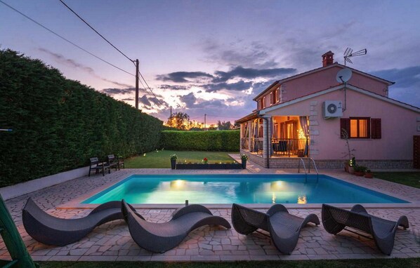 pool
