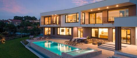 pool