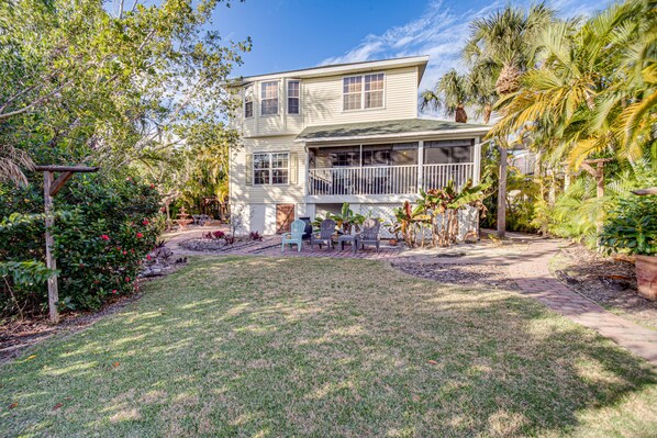 Fort Myers Vacation Rental | 4BR | 3.5BA | 2,142 Sq Ft | Stairs Required