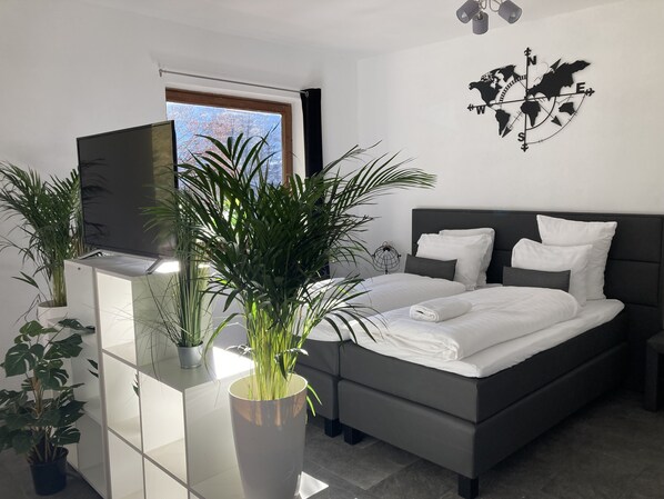 Boxspring Bed 