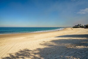 The beautiful patrolled Kings Beach is only a 6-min walk away.