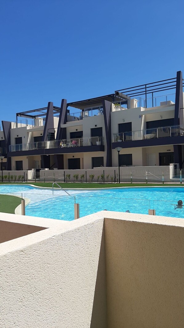 Swimming pool