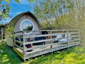 Armadilla and decking area