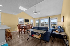 Living Area - Deck Access