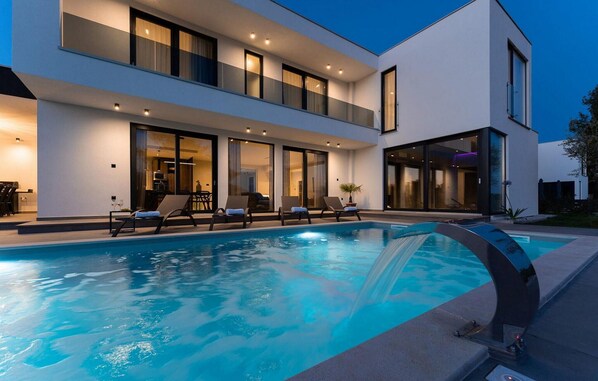 pool