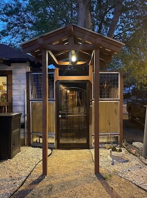 Breezeway entrance to La Casita, look for the color ORANGE