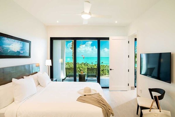 H2O Penthouse masterbedroom1