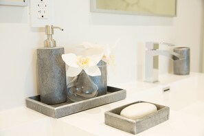 068_H2O_Lifestyle_9807