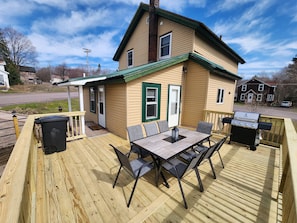 New deck and grill