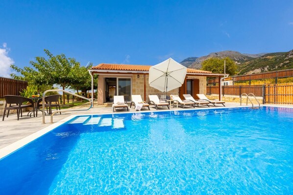 Beautiful villa with private pool and terrace